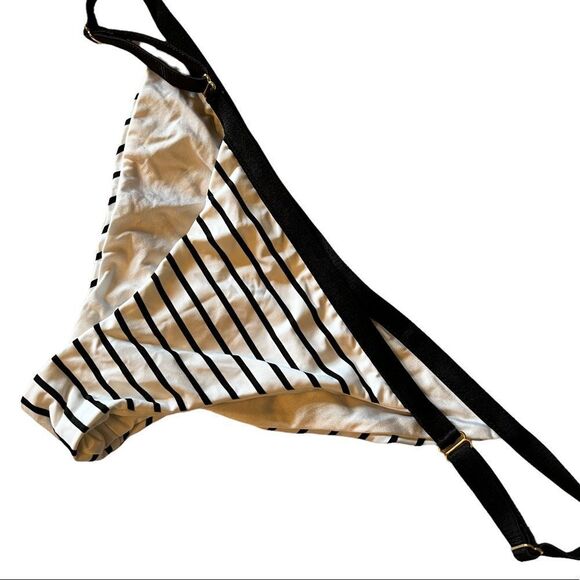 Beach Bunny‎ Fine Lines Bikini Bottom - Picture 2 of 6